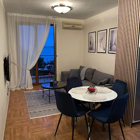 Апартамент Royal Bay - *
